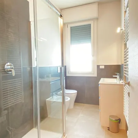 Emilia 6 بولونيا