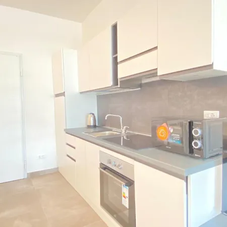 Apartment Emilia 6 *